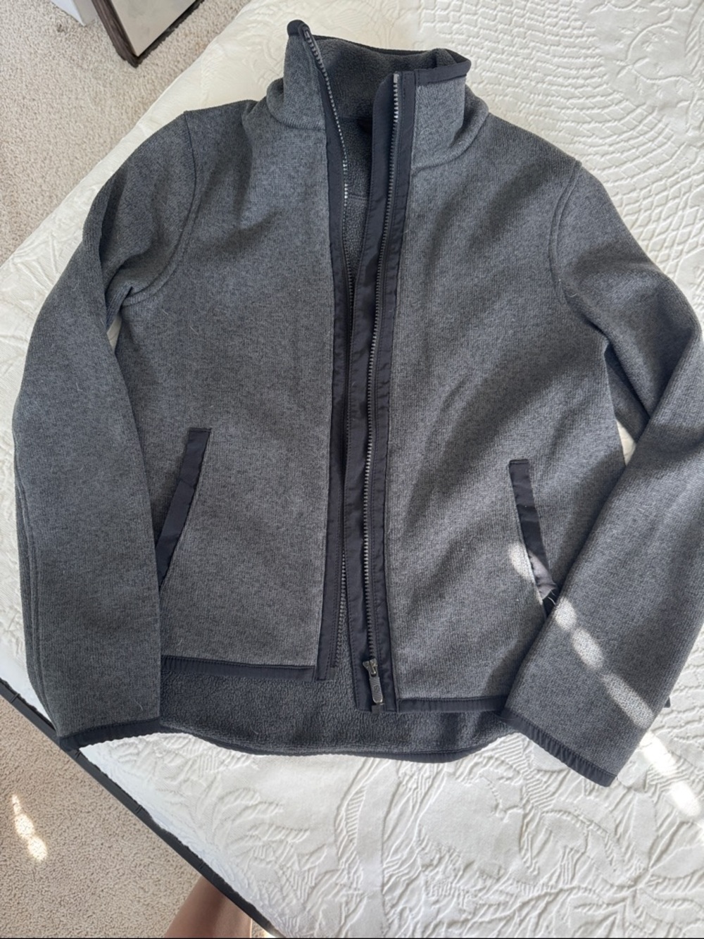 Lululemon Charcoal Gray Full-Zip Jacket